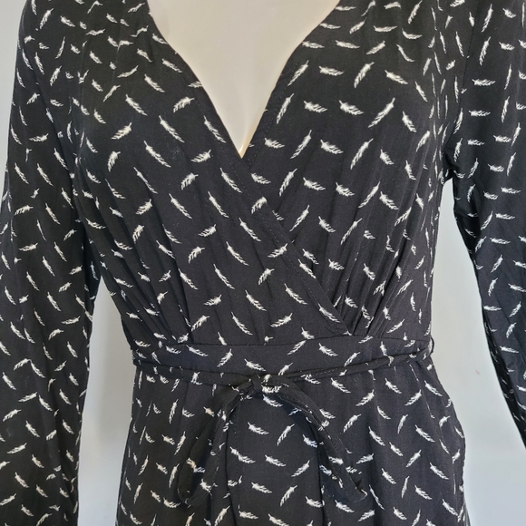 XIX Palms Feather Print Maxi Dress, VGUC, Size 3 - Picture 2 of 9